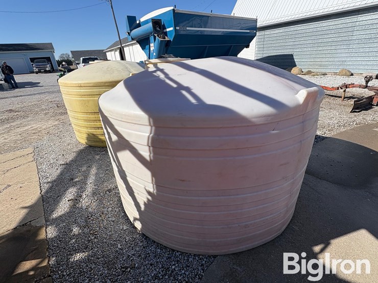 poly-tanks-&-pump-image-7