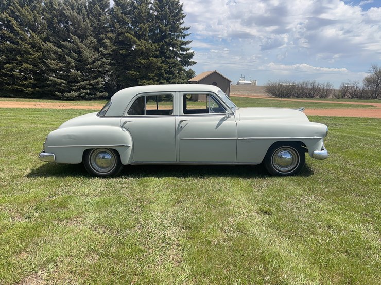 1952-dodge-meadowbrook-image-4