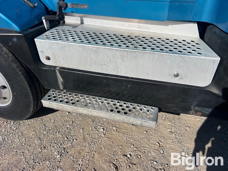 1990-kenworth-t400-image-17