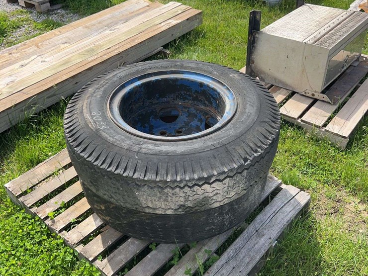 two-10.00-20-tires-on-rims-image-2