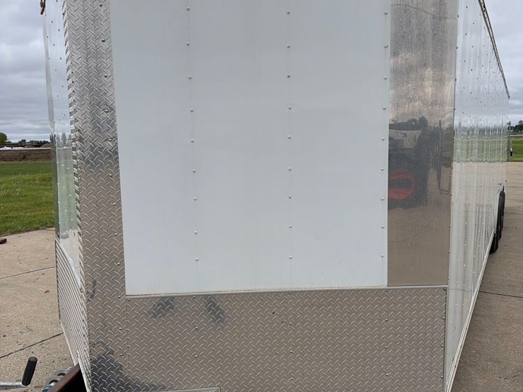 2017-empire-99”-x-36ft-enclosed-bumper-hitch-trailer--very-nice-trailer-image-15
