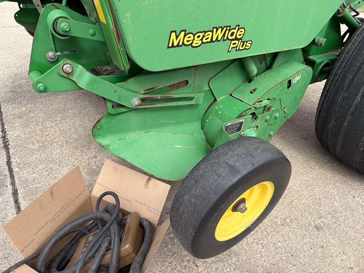 john-deere-568-image-9