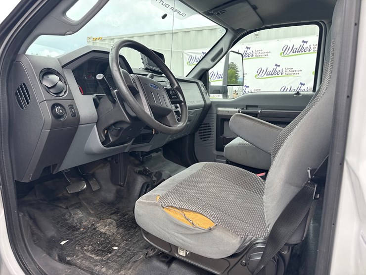 2016-ford-f650-image-10
