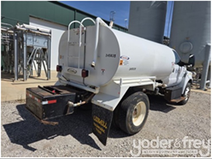2019-ford-f750-xl-image-3