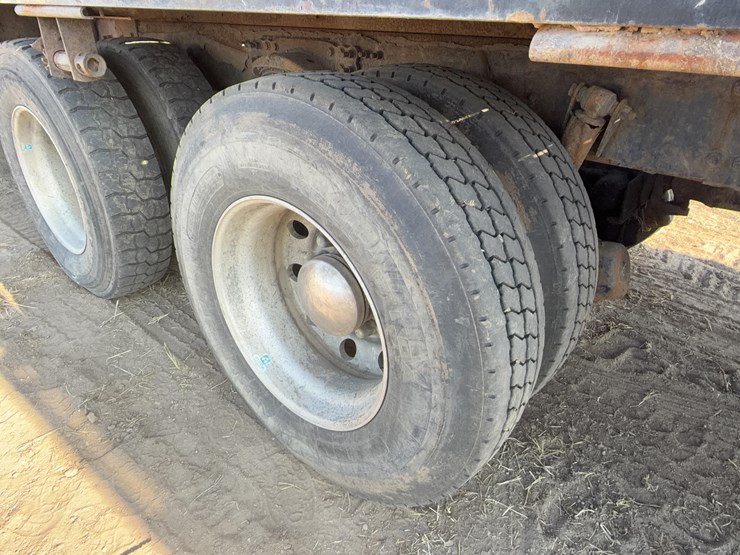 2003-sterling-lt9500-image-65