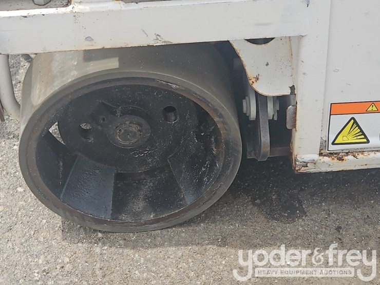 2017-hy-brid-lifts-hb-1430-image-16