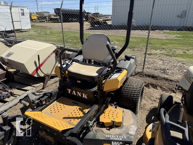 cub-cadet-tank-m60-image-27