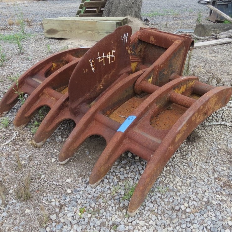 HEAVY DUTY 6 FINGER RAKE W/STUMP SPLITTER