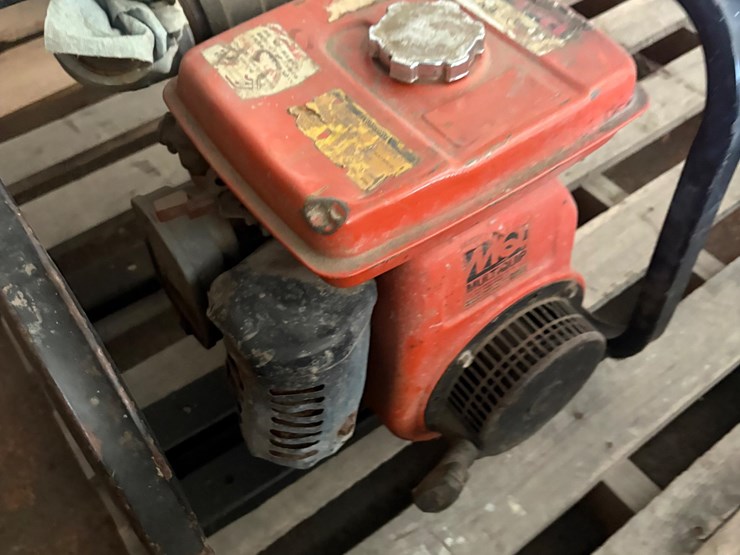 poly-tanks-&-pump-image-17