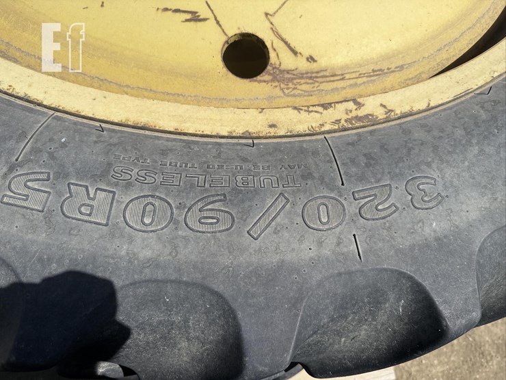 2-goodyear-320/90r50-floaters-image-5