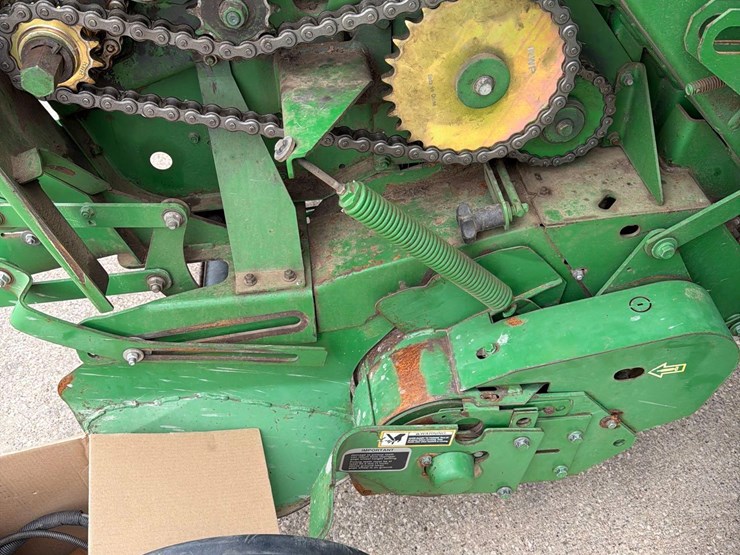 john-deere-469-image-45