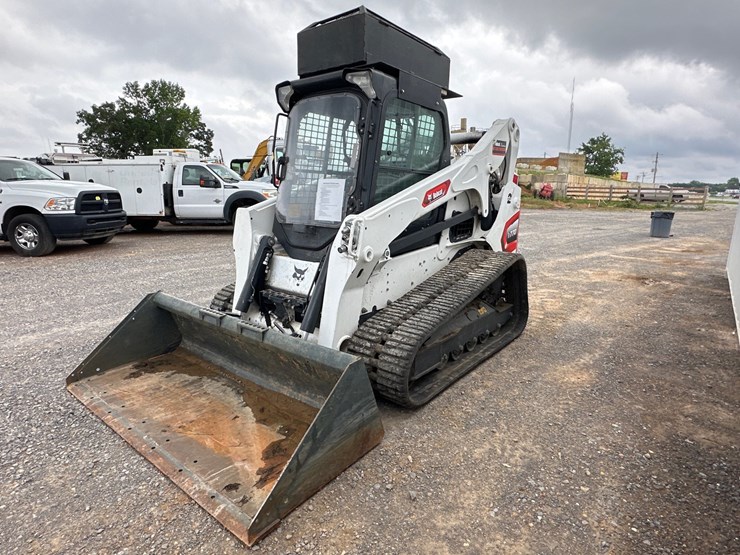 2023-bobcat-t770-image-4