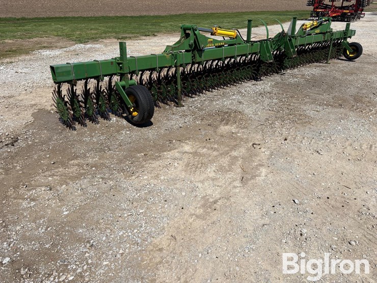 john-deere-400-image-3