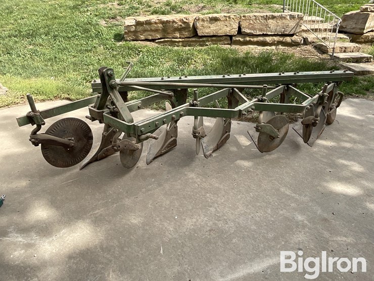 john-deere-125-image-1