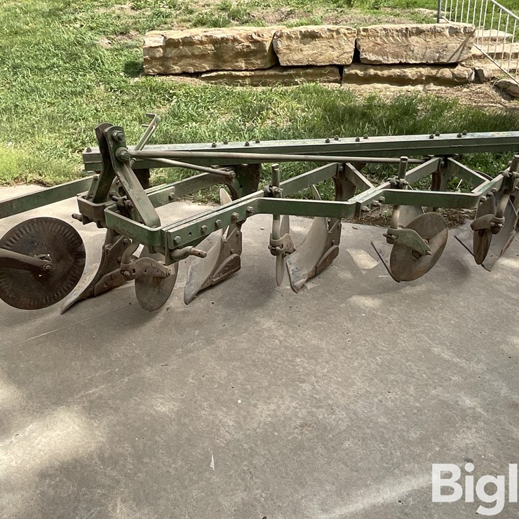 JOHN DEERE 125