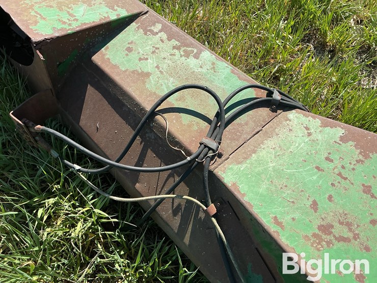 john-deere-5830-image-16