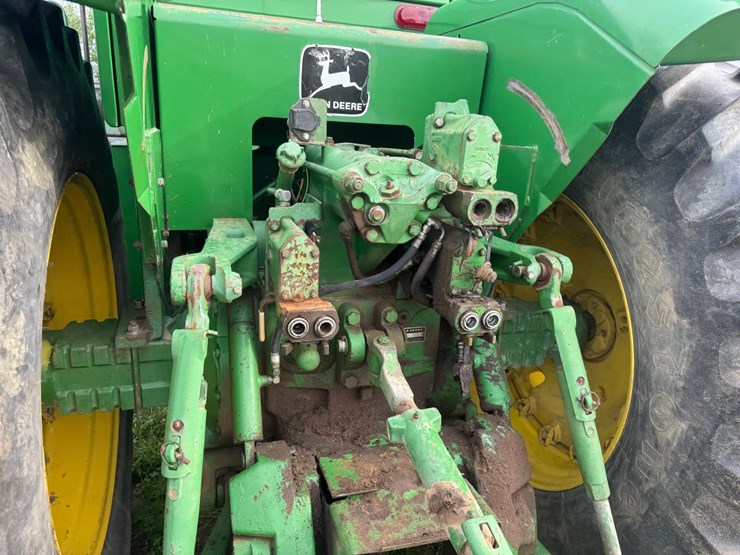 john-deere-8640-image-10