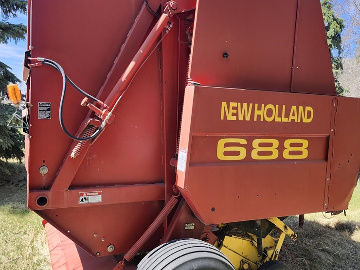 2001-new-holland-688-image-7