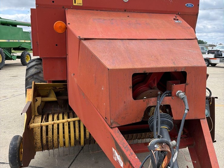 2000-new-holland-2000-image-28