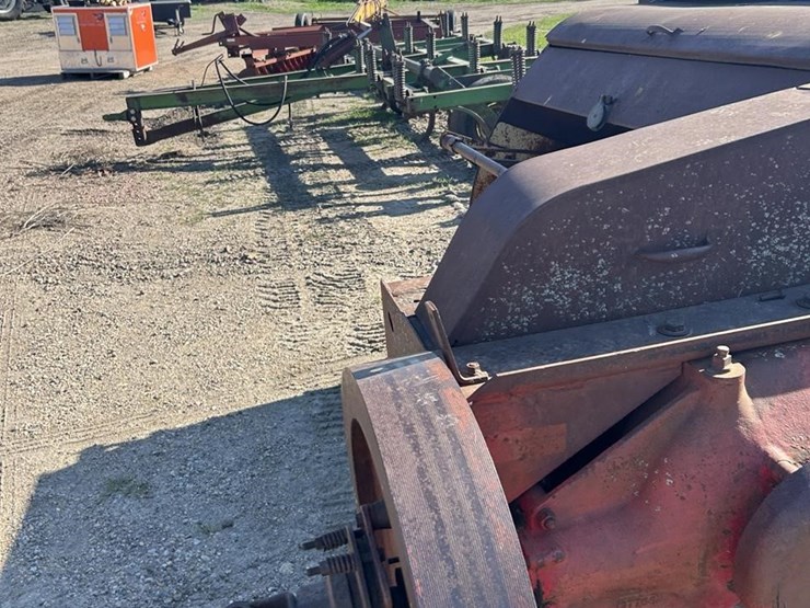 new-holland-68-image-15