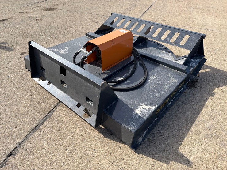 2025-wolverine-skidloader-72”-whirly-mower-image-3