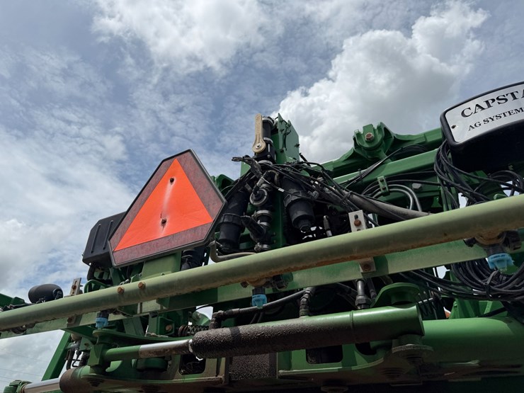 2016-john-deere-r4038-image-24
