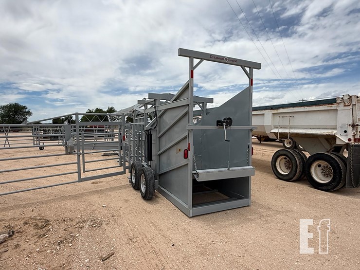 diamond-w-portable-corrals-5965-image-4