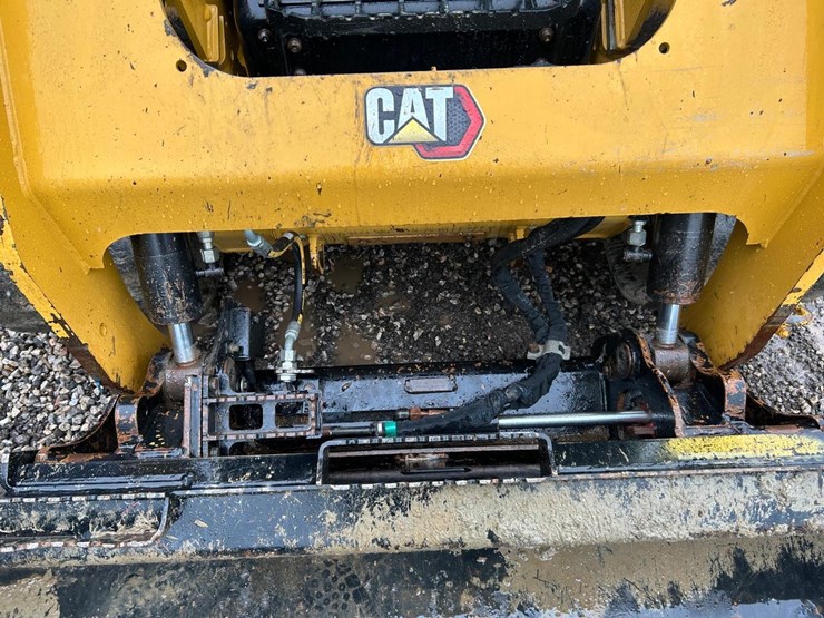 2022-caterpillar-259d3-image-10