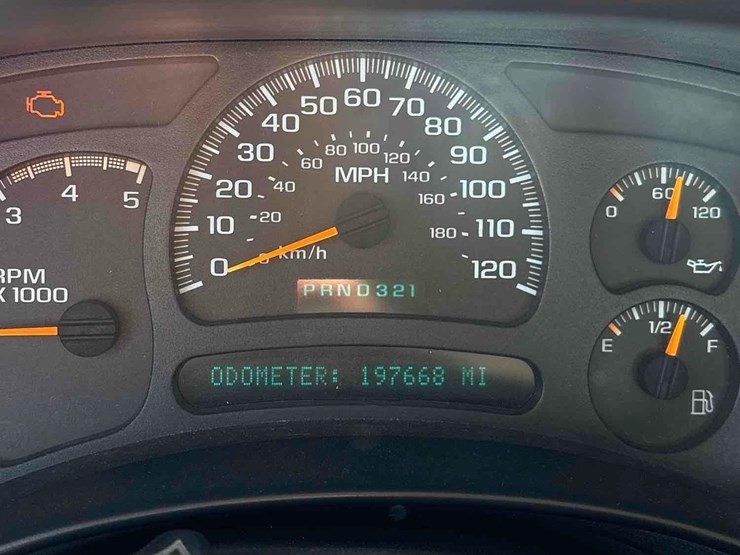 2004-chevrolet-2500hd-image-44