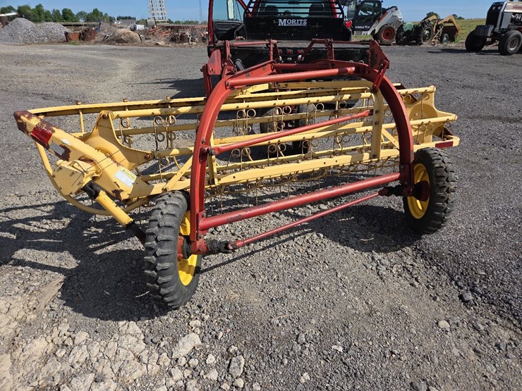 new-holland-256-image-14