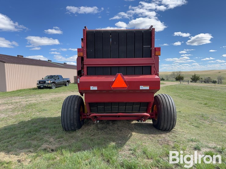 2013-new-holland-br7090-image-6