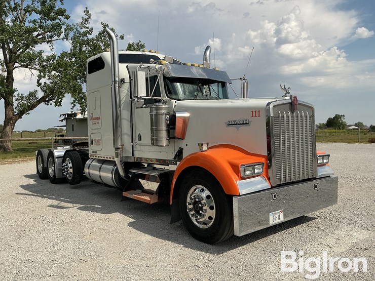 2005-kenworth-w900l-image-3