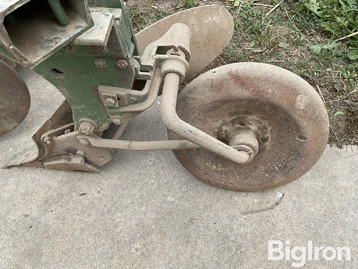john-deere-125-image-15