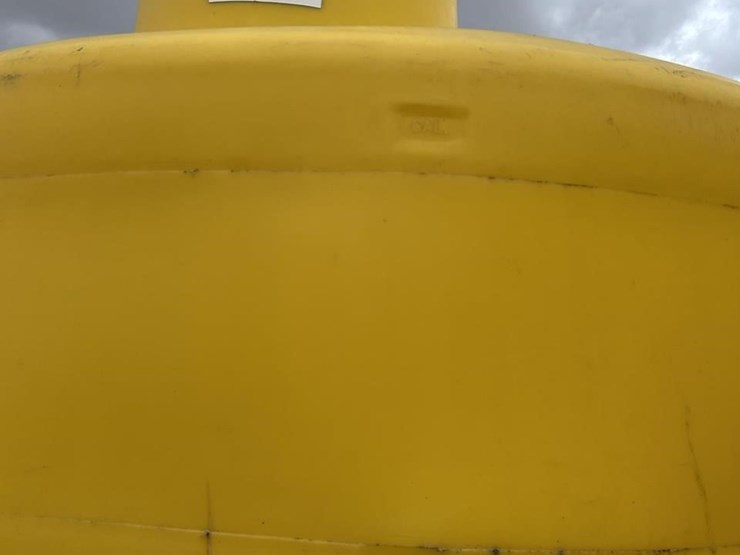 2,500-gallon-yellow-tank-image-5