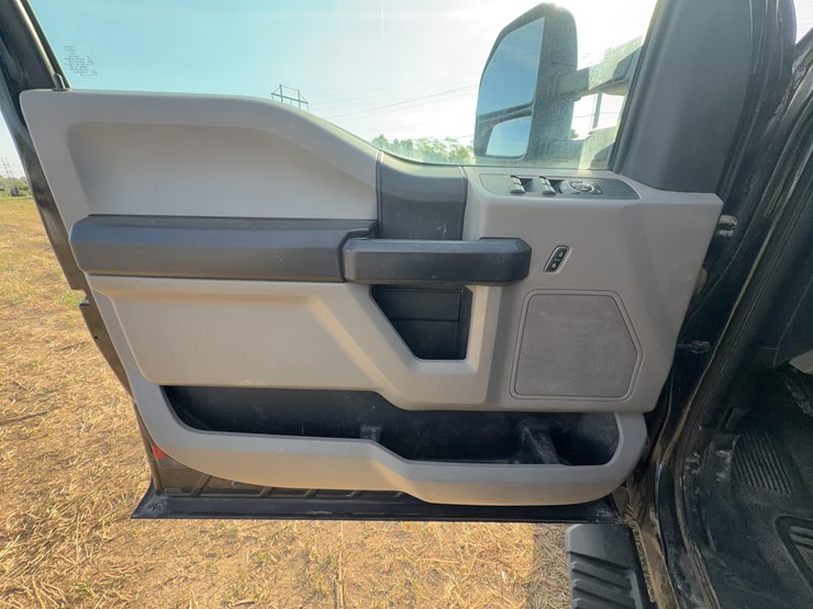 2018-ford-f450-xl-image-19