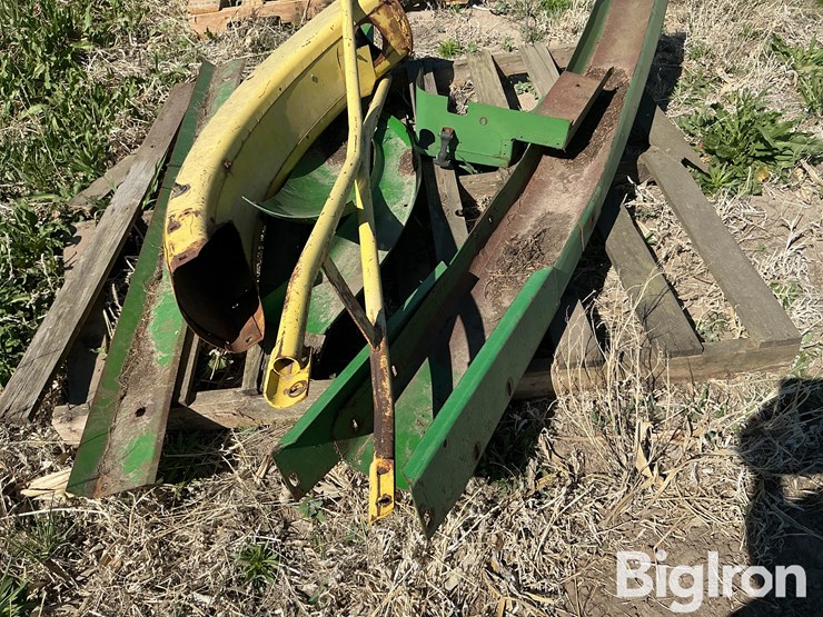 john-deere-5830-image-13