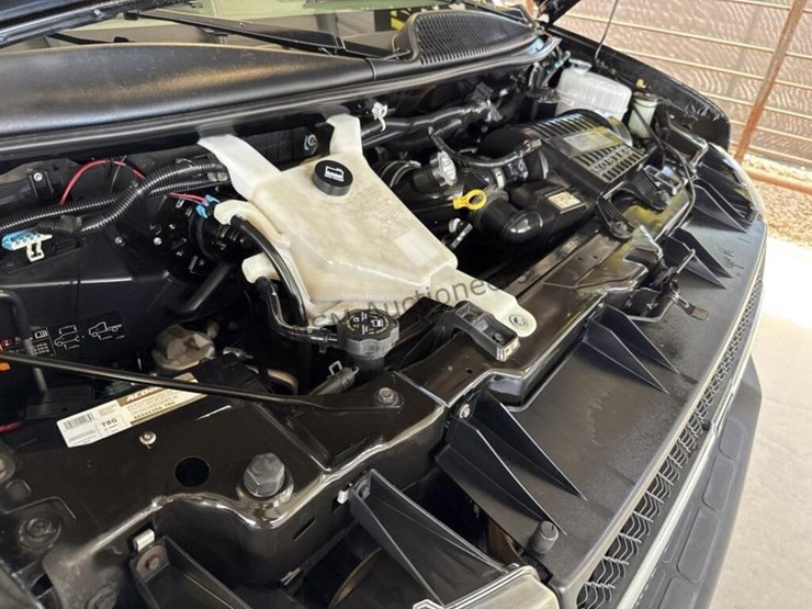 2016-chevrolet-express-3500-image-18