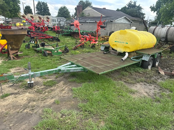 500-gallon-poly-tank-on-16'-dual-axle-trailer-no-title-image-1