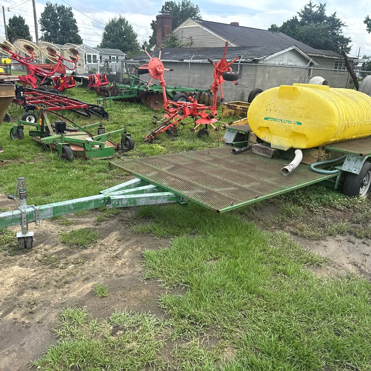500 GALLON POLY TANK ON 16' DUAL AXLE TRAILER NO TITLE