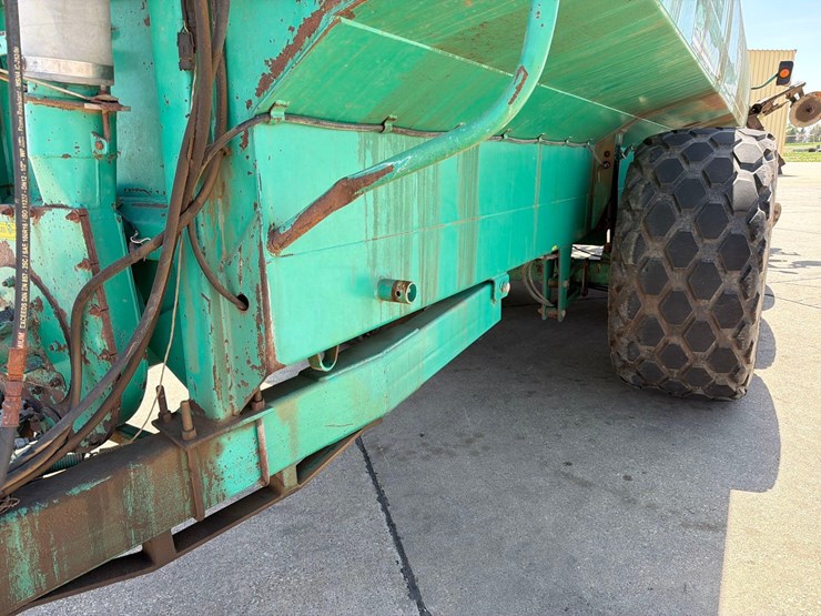 houle-7300-manure-tanker-image-31