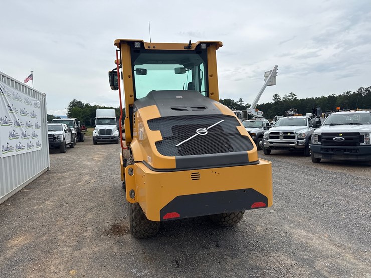2021-volvo-sd75b-image-8
