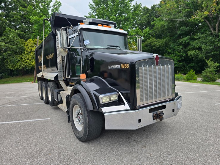 2015-kenworth-t800-image-32