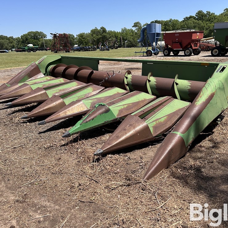 JOHN DEERE 853A