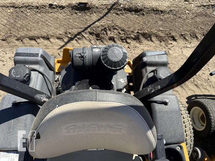 cub-cadet-tank-m60-image-24