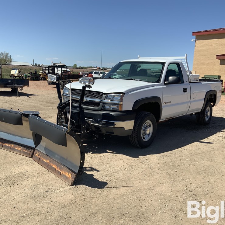 2004 CHEVROLET 2500