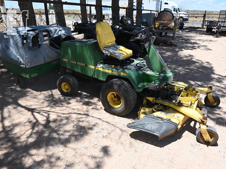 john-deere-f725-image-1
