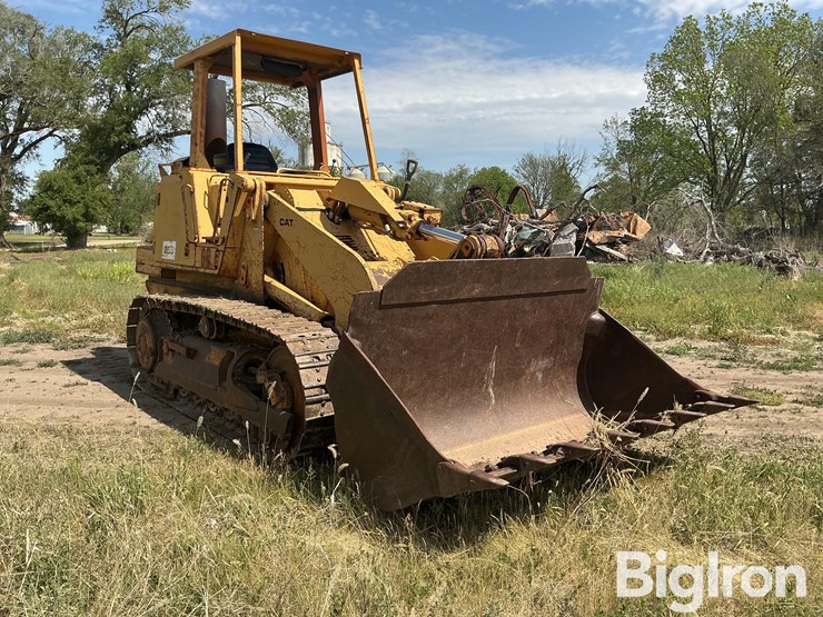 1983-caterpillar-953-image-3