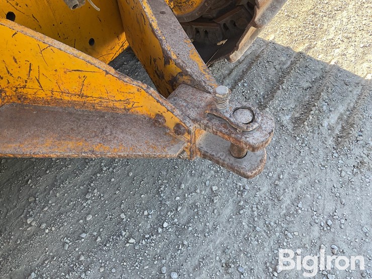 1990-deere-850b-image-16