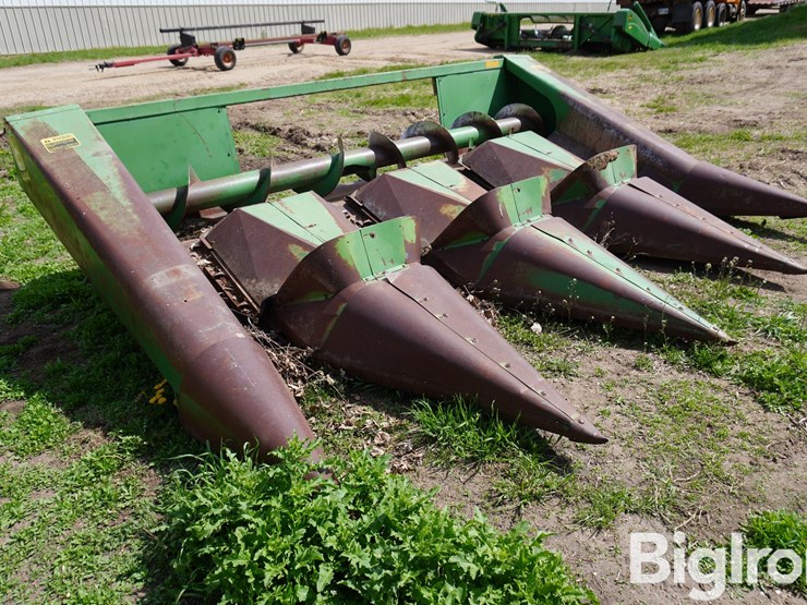john-deere-444-image-3