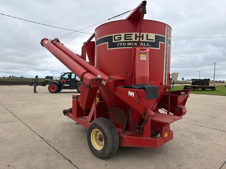 gehl-170-image-3